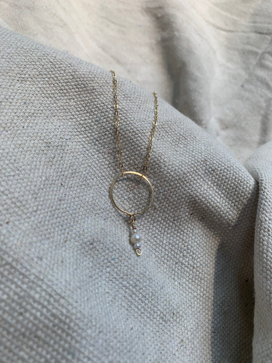 Luna Necklace •Freshwater Pearl